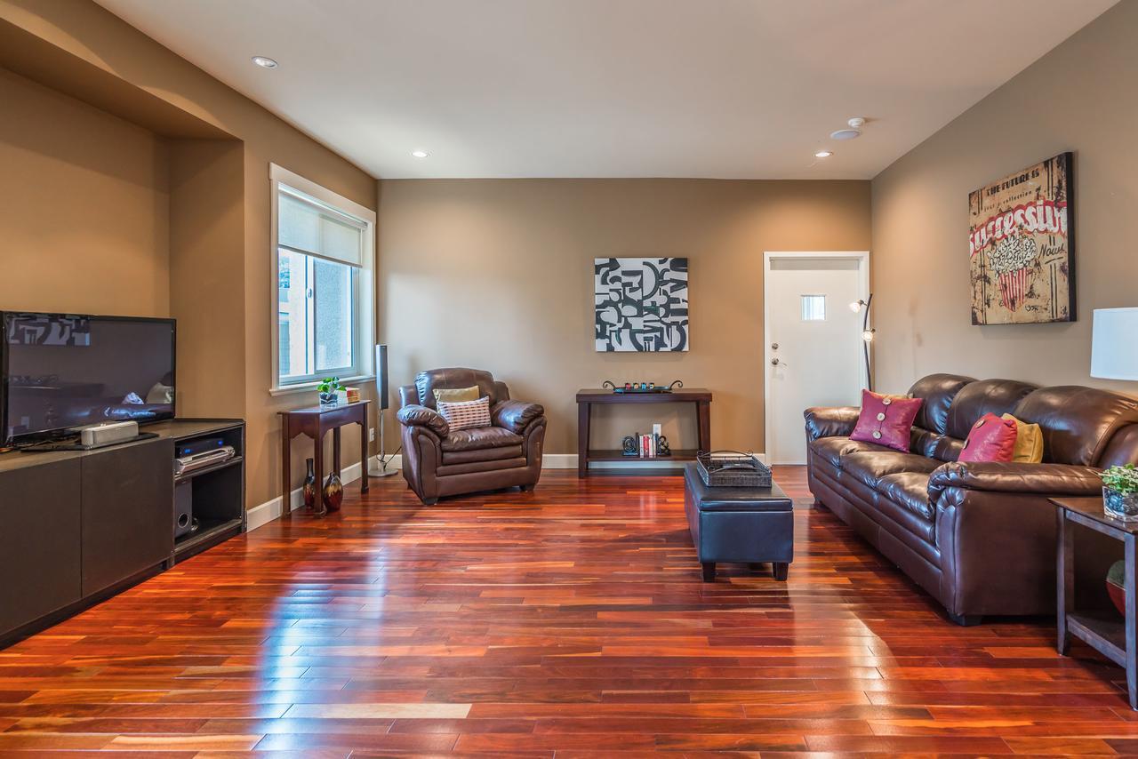 Luxury Penthouse Downtown Nanaimo Διαμέρισμα Εξωτερικό φωτογραφία